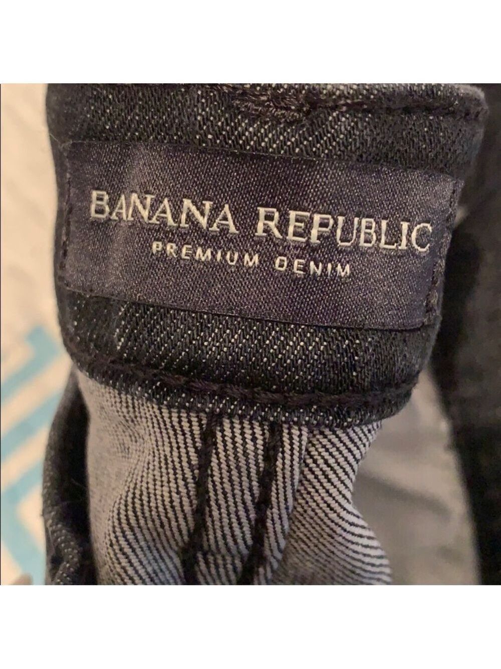 Like New Banana Republic Dark Grey Skinny Jeans - Picture 3 of 4